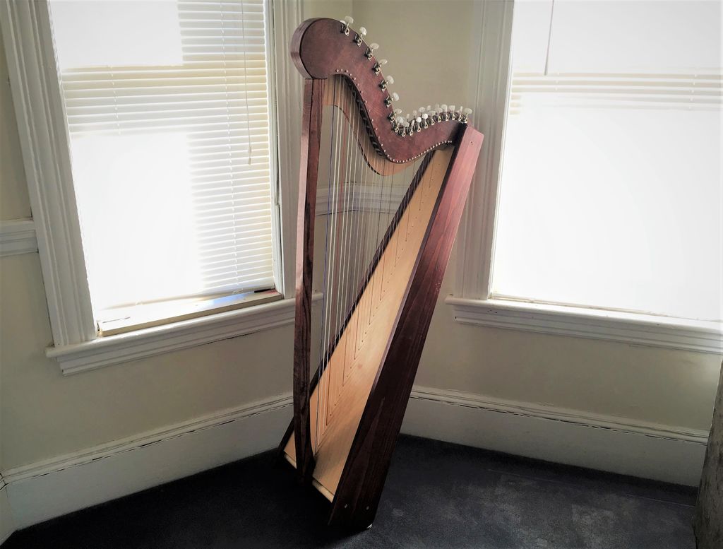 جنس و ساختار ساز چنگ (Harp) ؛ 